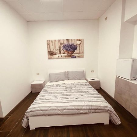 Maura'S B&B Gallarate Esterno foto