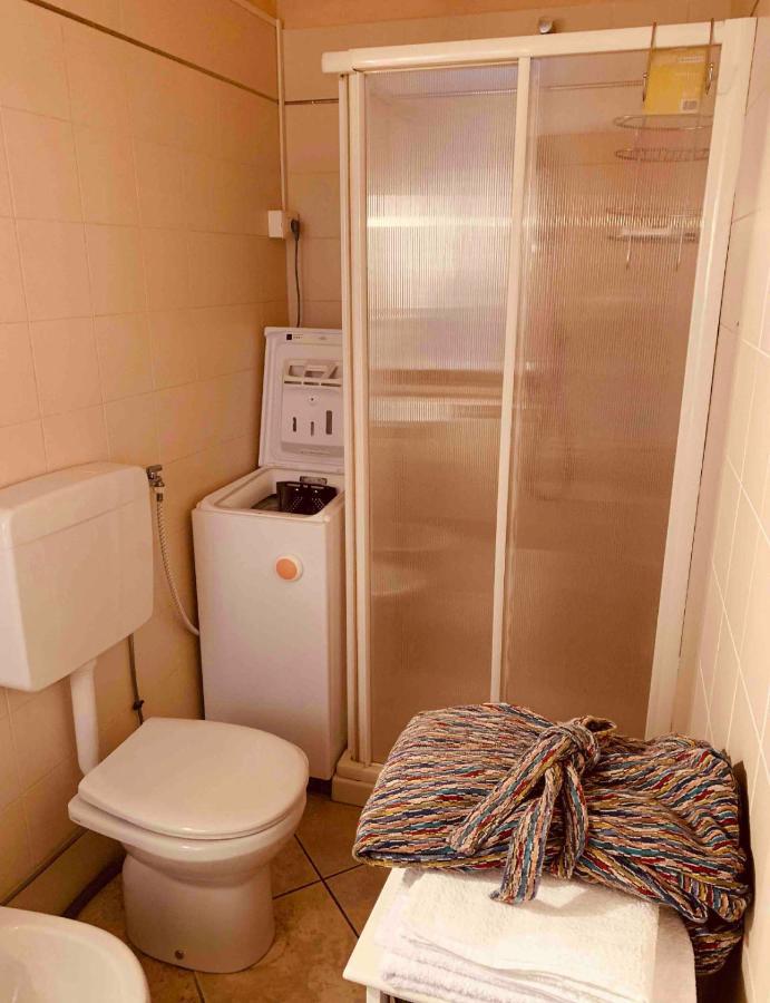 Maura'S B&B Gallarate Esterno foto