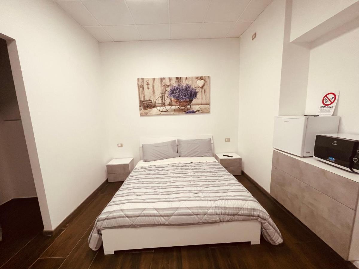 Maura'S B&B Gallarate Esterno foto